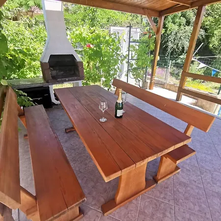 70m Vom Entfernt- Mit Ac Und Wifi By Interhome *