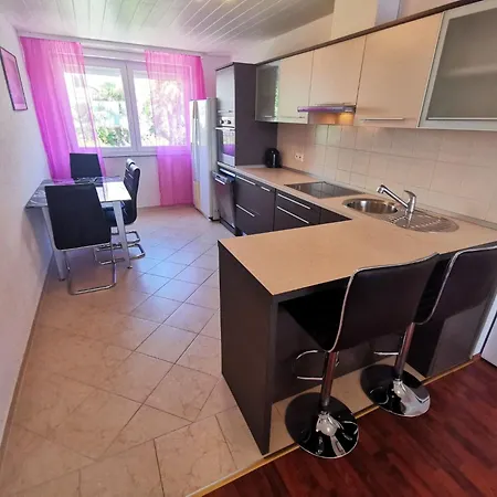 70m Vom Entfernt- Mit Ac Und Wifi By Interhome 아파트