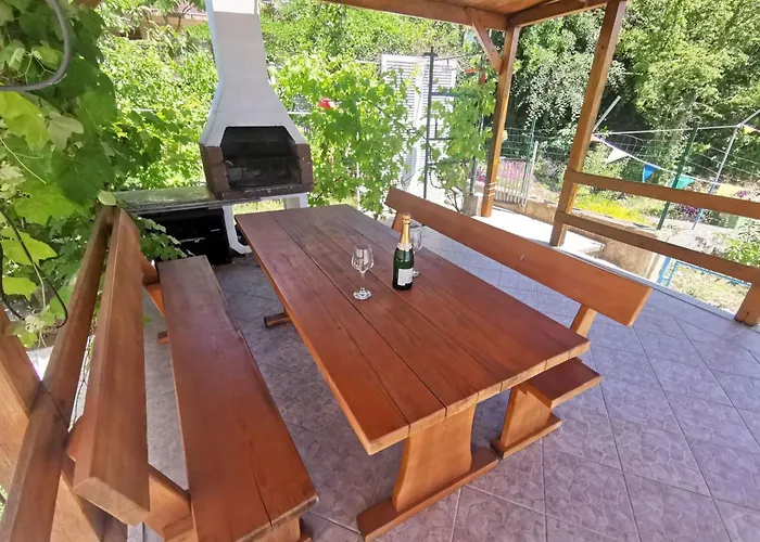 70m Vom Entfernt- Mit Ac Und Wifi By Interhome *