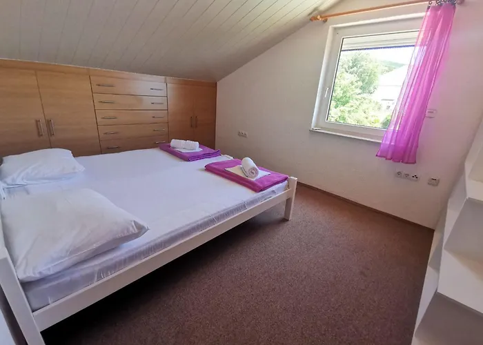 Apartment 70m Vom Entfernt- Mit Ac Und Wifi By Interhome
