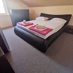 70m Vom Entfernt- Mit Ac Und Wifi By Interhome *