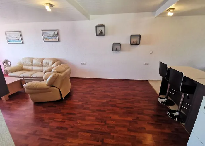 70m Vom Entfernt- Mit Ac Und Wifi By Interhome *